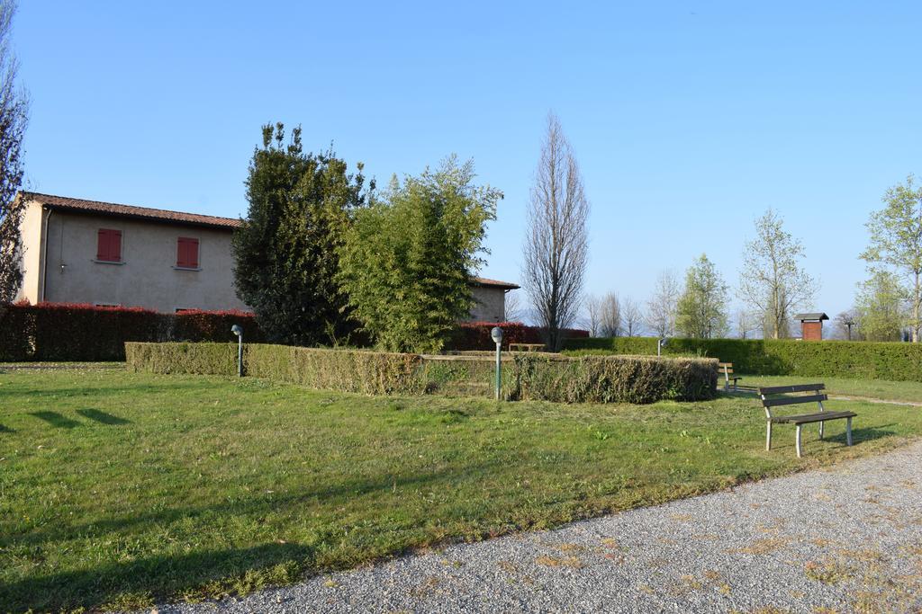 Agriturismo Ca Del Lupo Pallazzolo sull'Oglio Eksteriør billede